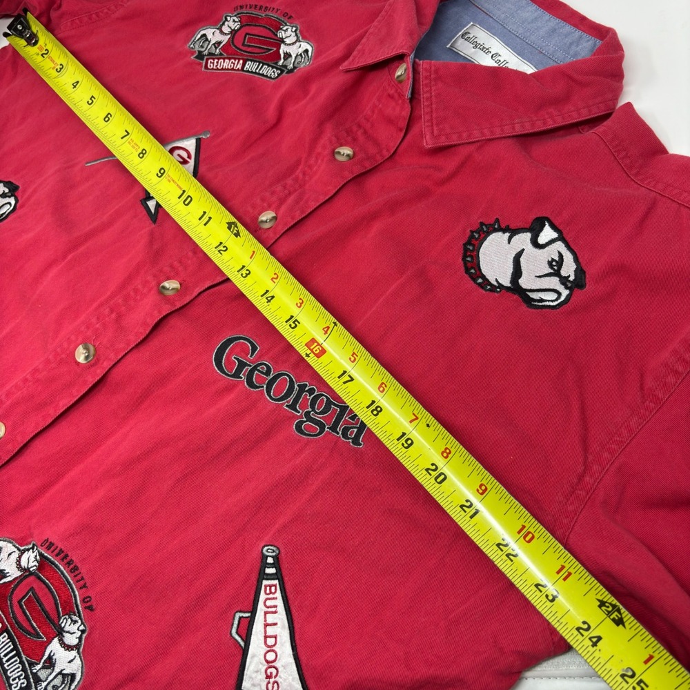 Georgia Bulldogs Red Button Up Shirt Women's Large Embroidered UGA NCAA - Picture 3 of 7